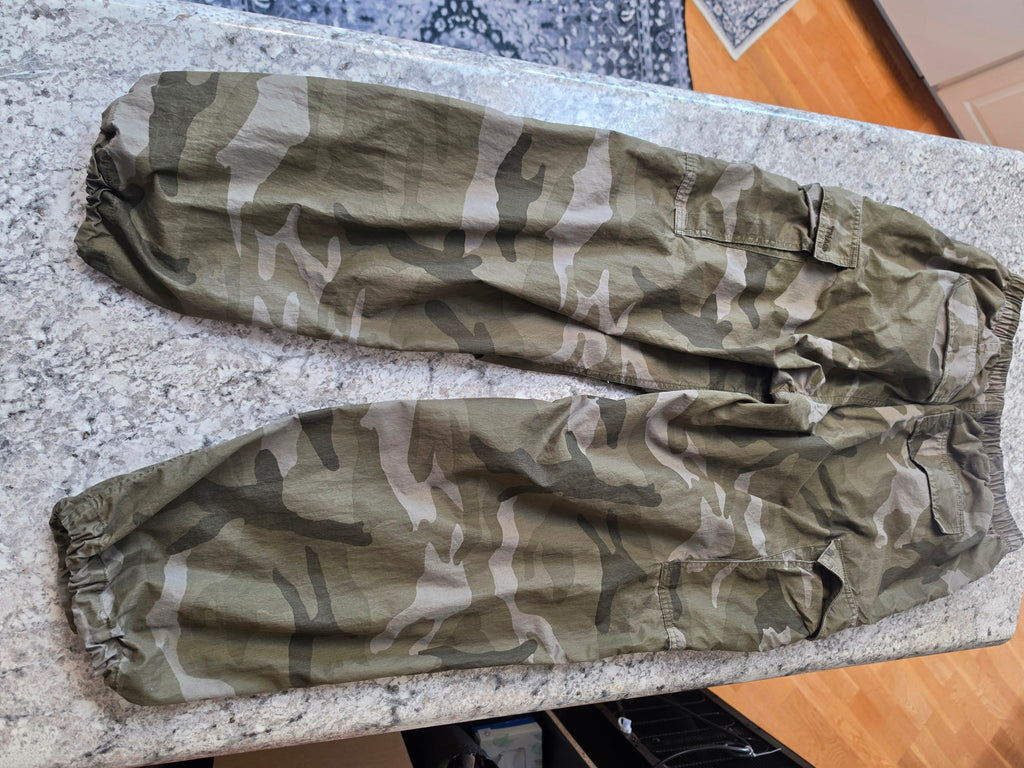 Into the Wild — TNA Camo Cargo Jogger Pant
