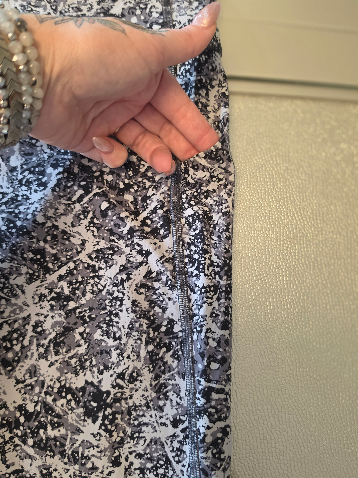 Splatter Season Pace Rival Crop — Lululemon