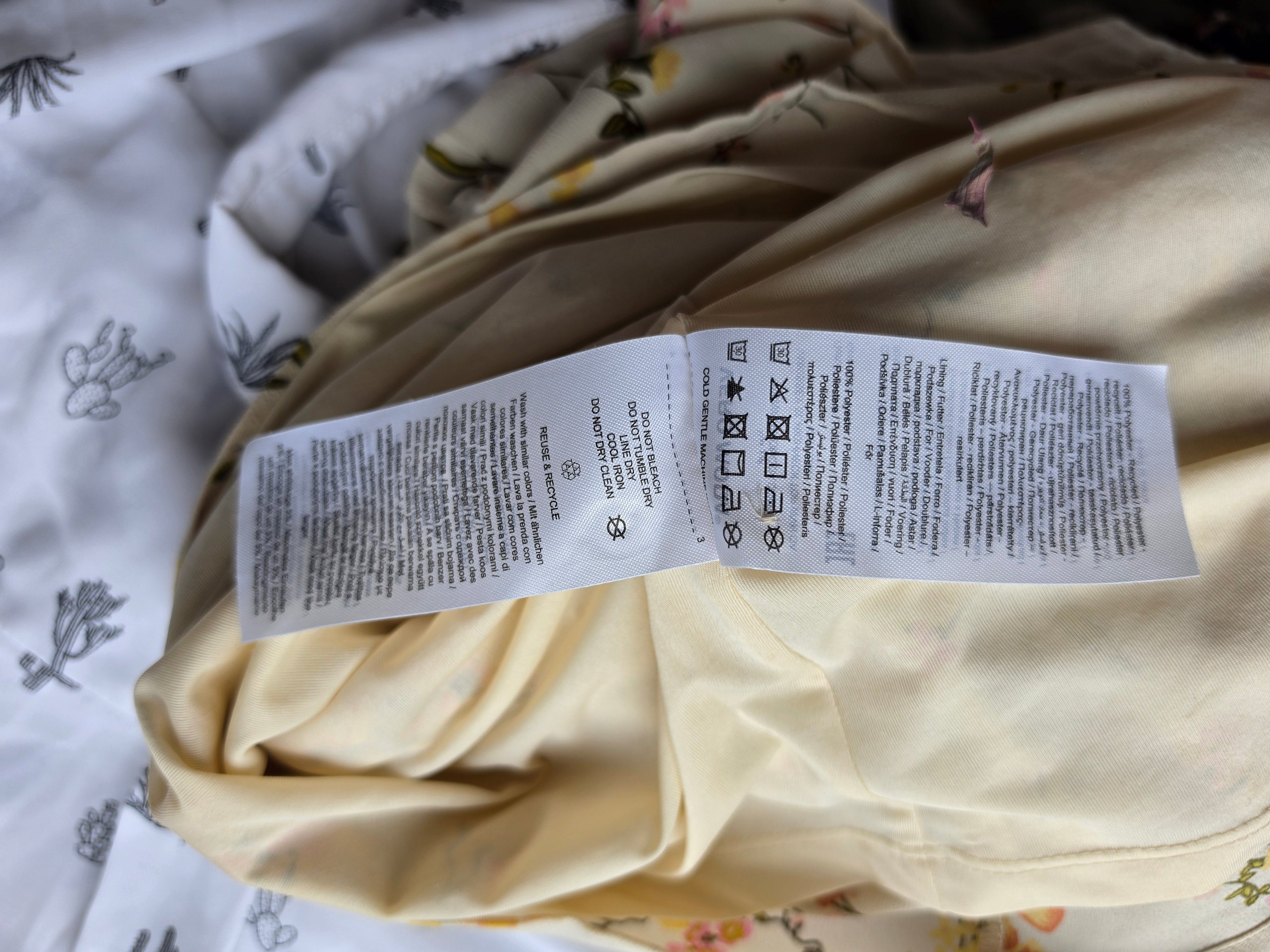 Botanical Garden Ruffle Blouse in Cream
