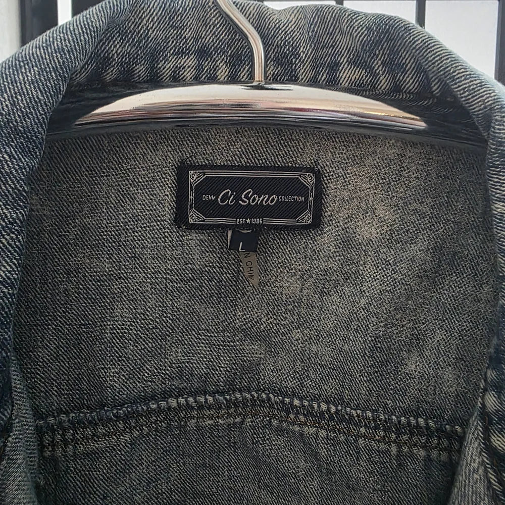 Ci Sono Icy Acid Wash Heavily Distressed Cropped Denim Jacket