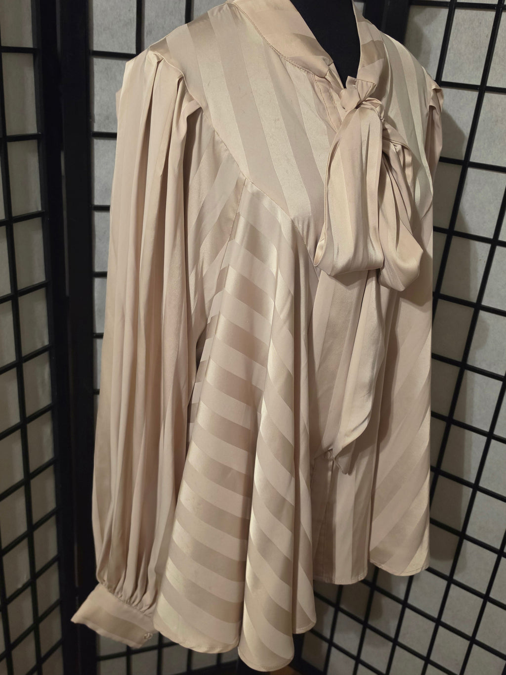 The Whispered Bow Blouse – Apricot