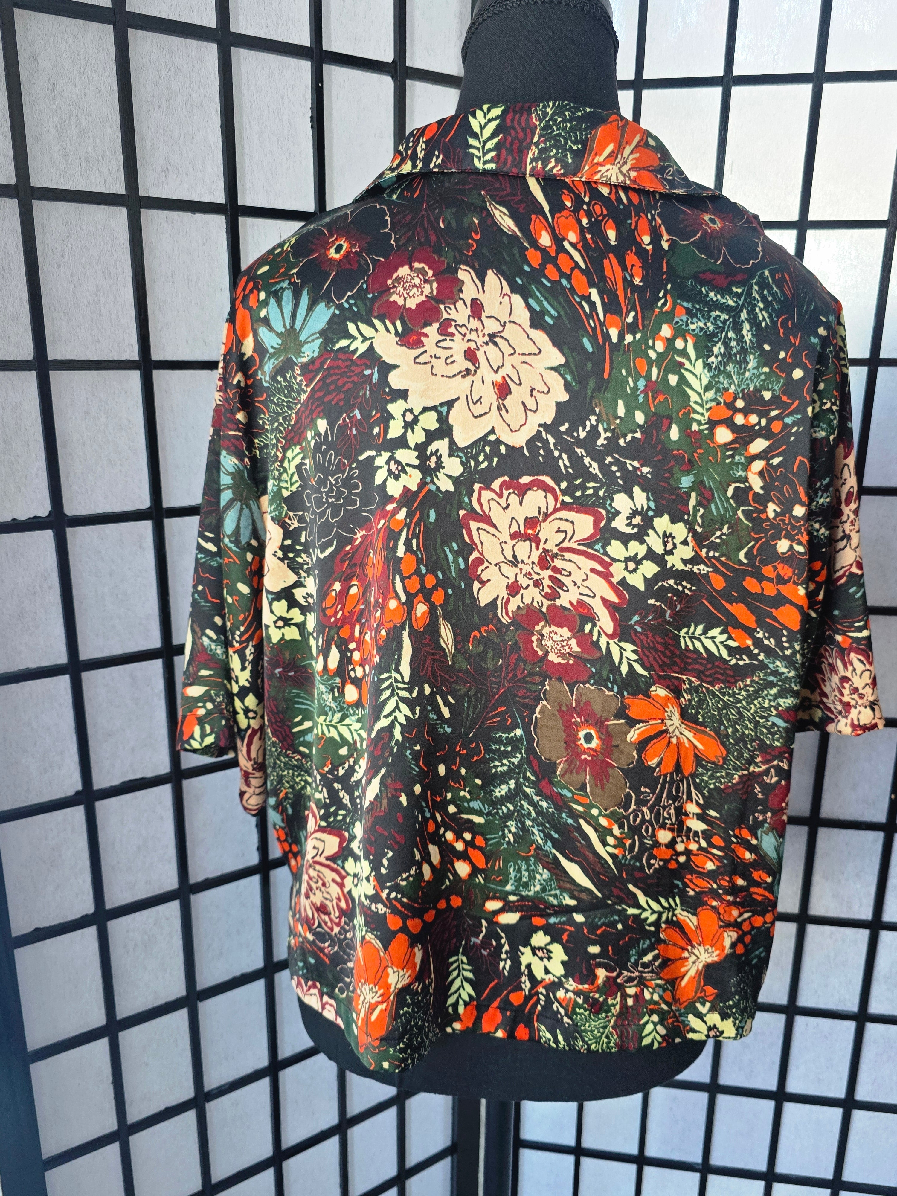 Wildly Botanical Crop Blouse