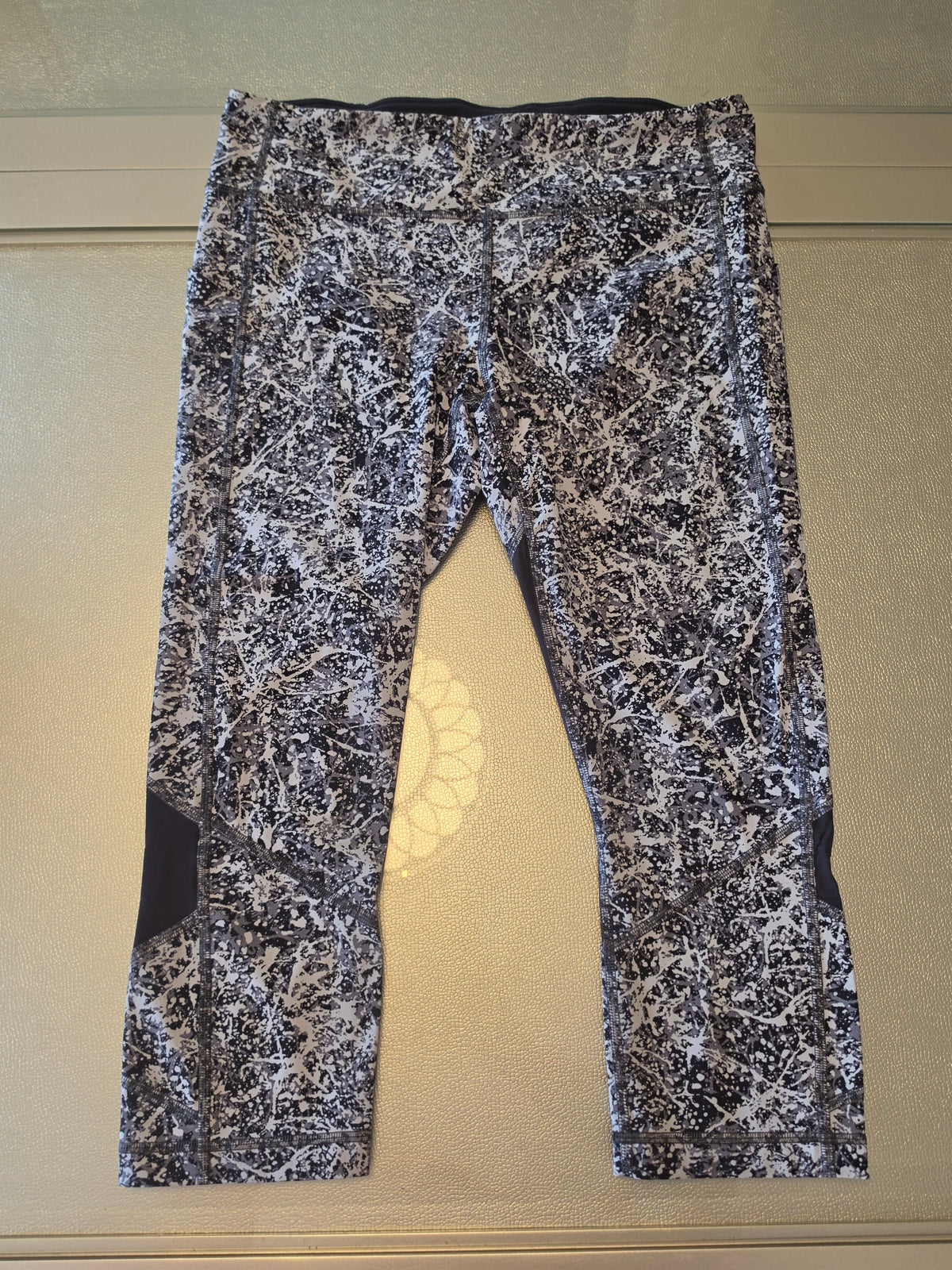 Splatter Season Pace Rival Crop — Lululemon