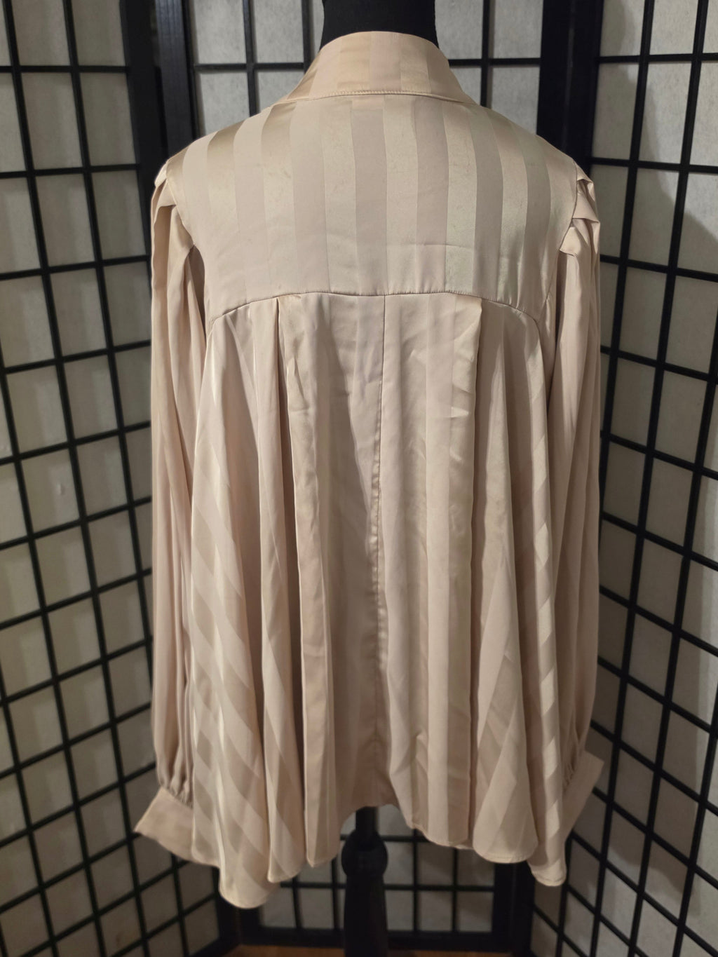 The Whispered Bow Blouse – Apricot