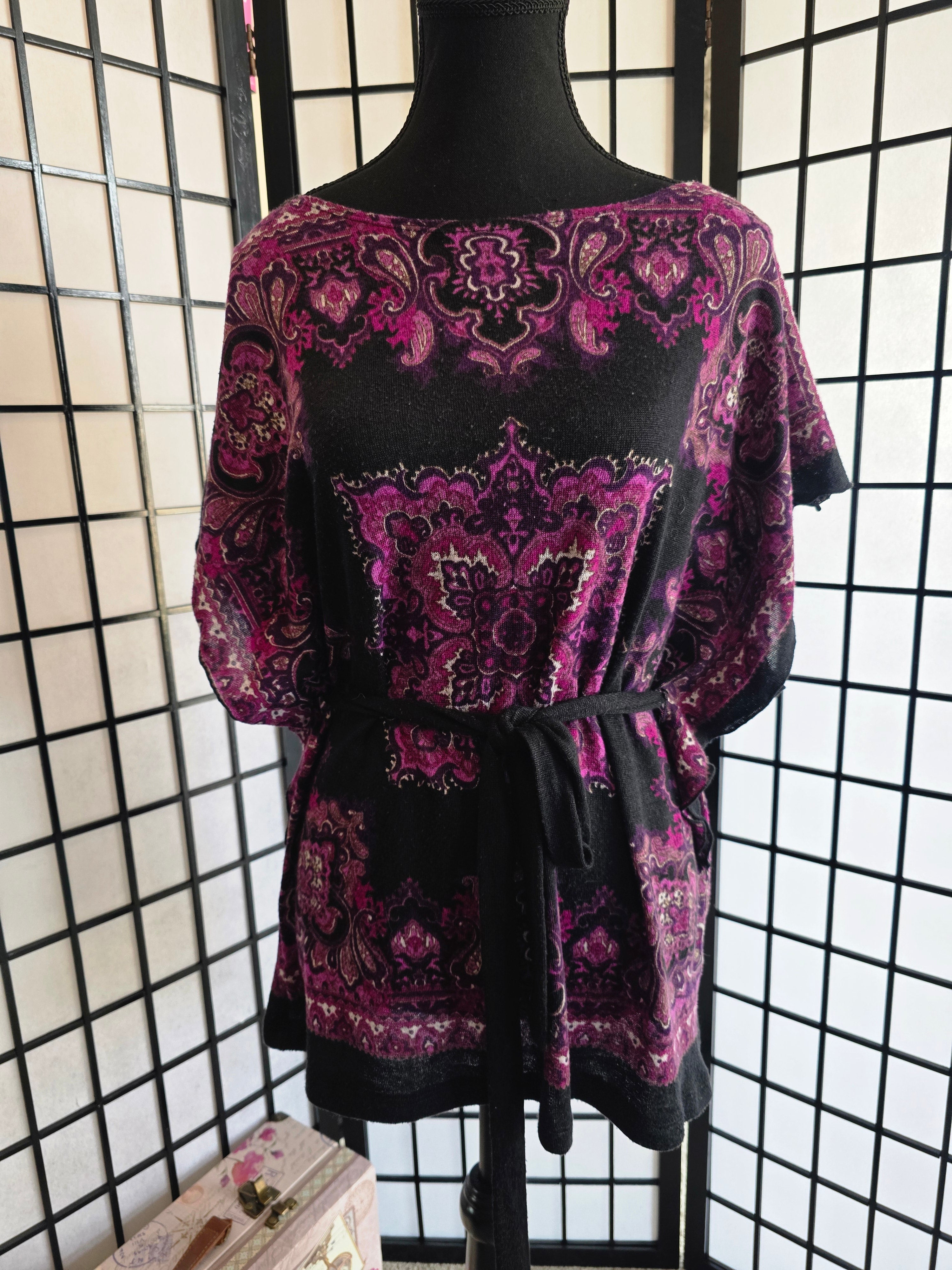 Enchantingly Embroidered Violet Paisley Kimono Top