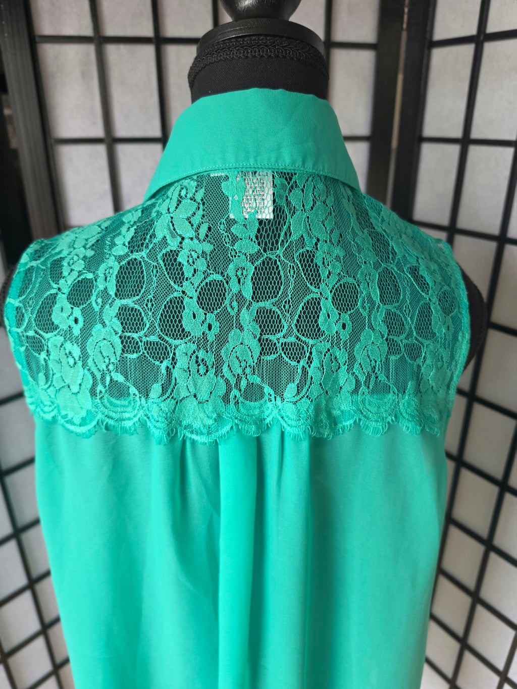The Emerald Affair – Papillon