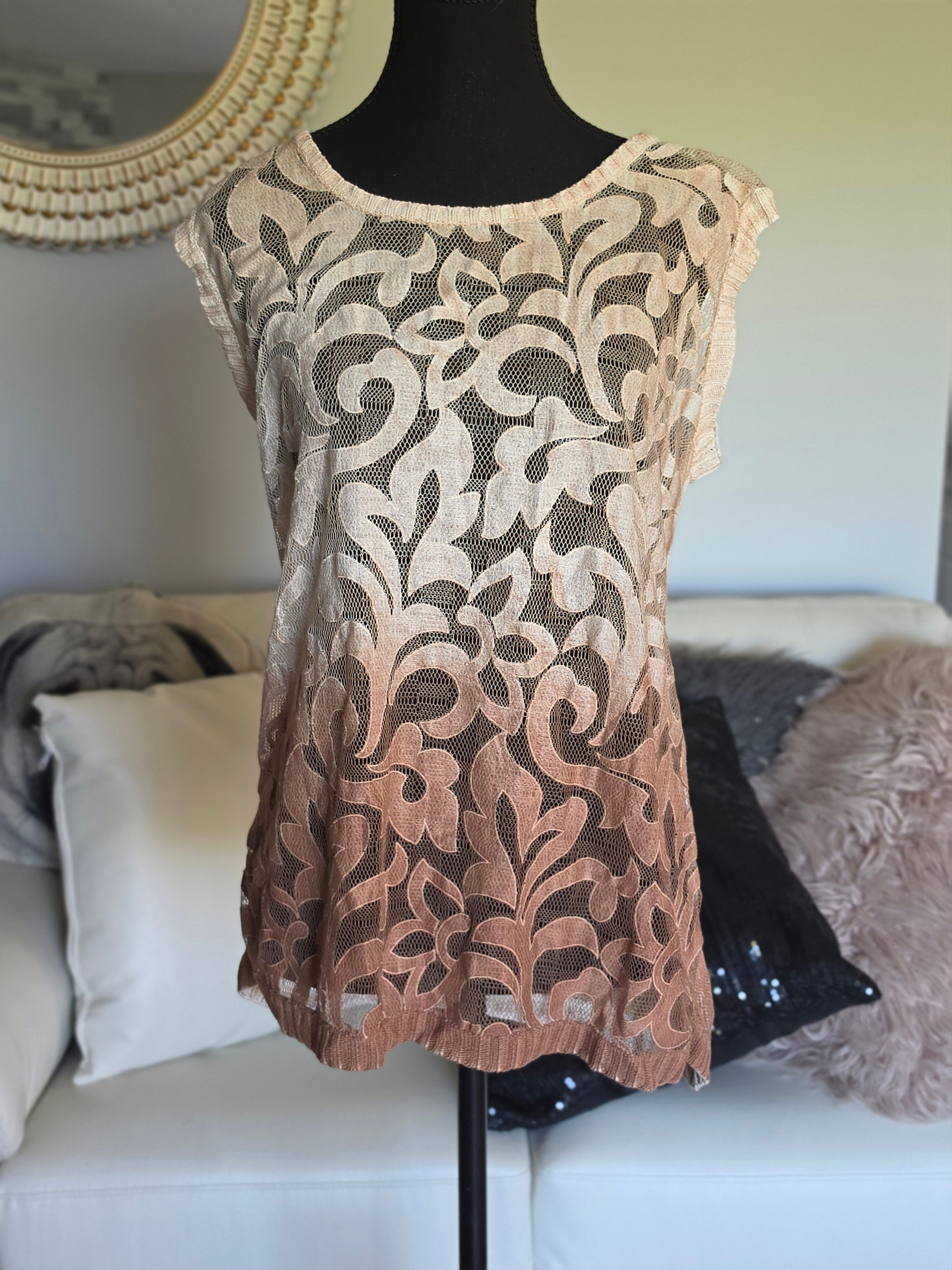 Ombré Lace Drift Top — Morning Apple