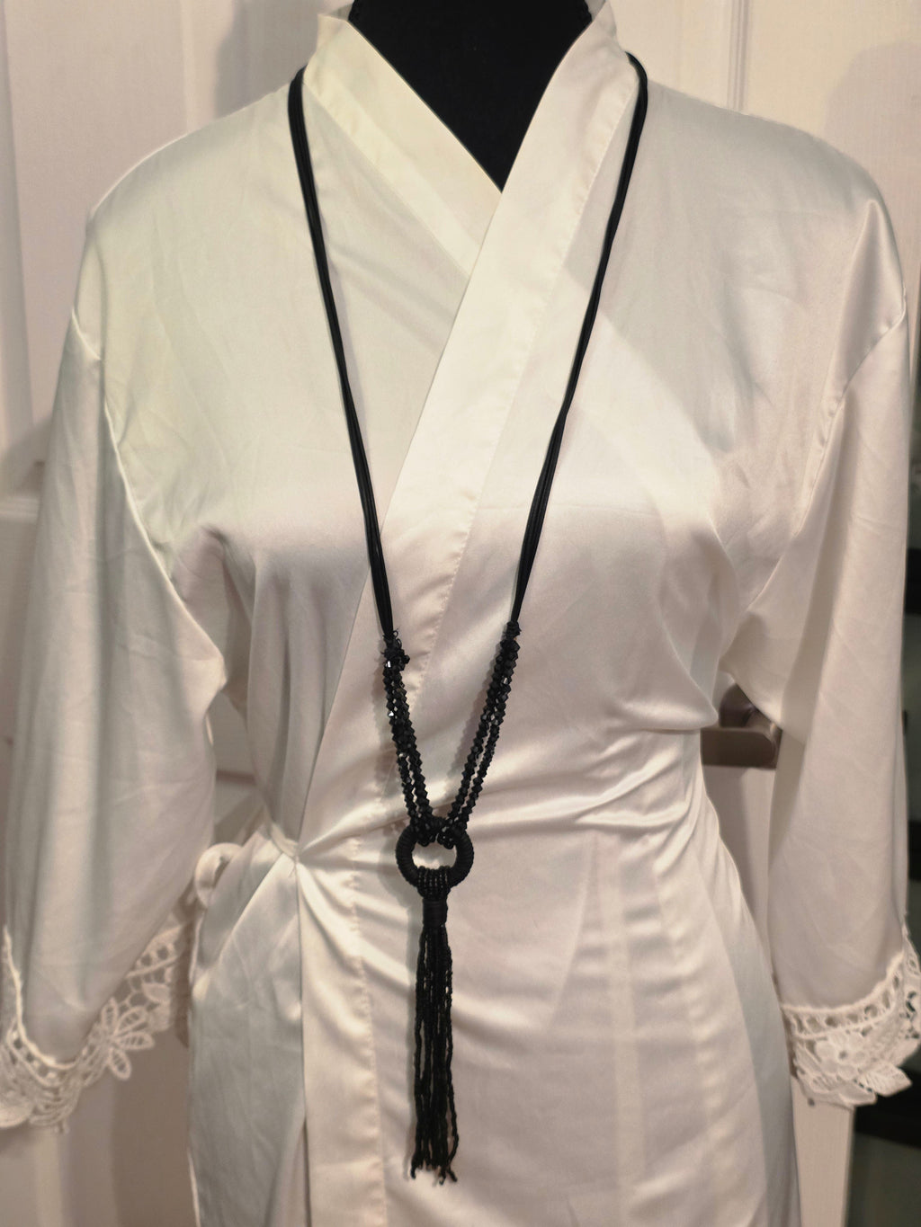 Noir Mystique Lariat Necklace