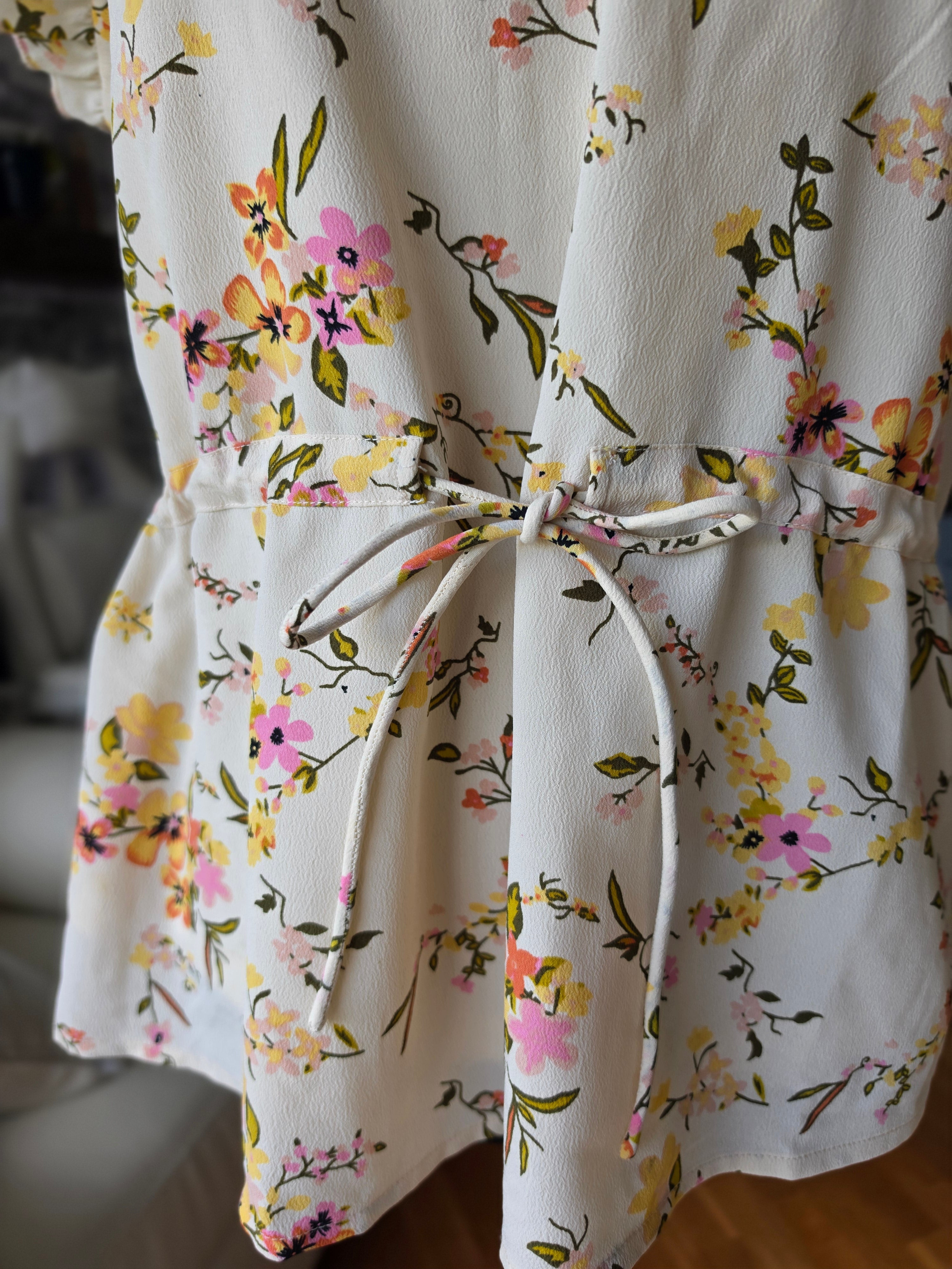 Botanical Garden Ruffle Blouse in Cream