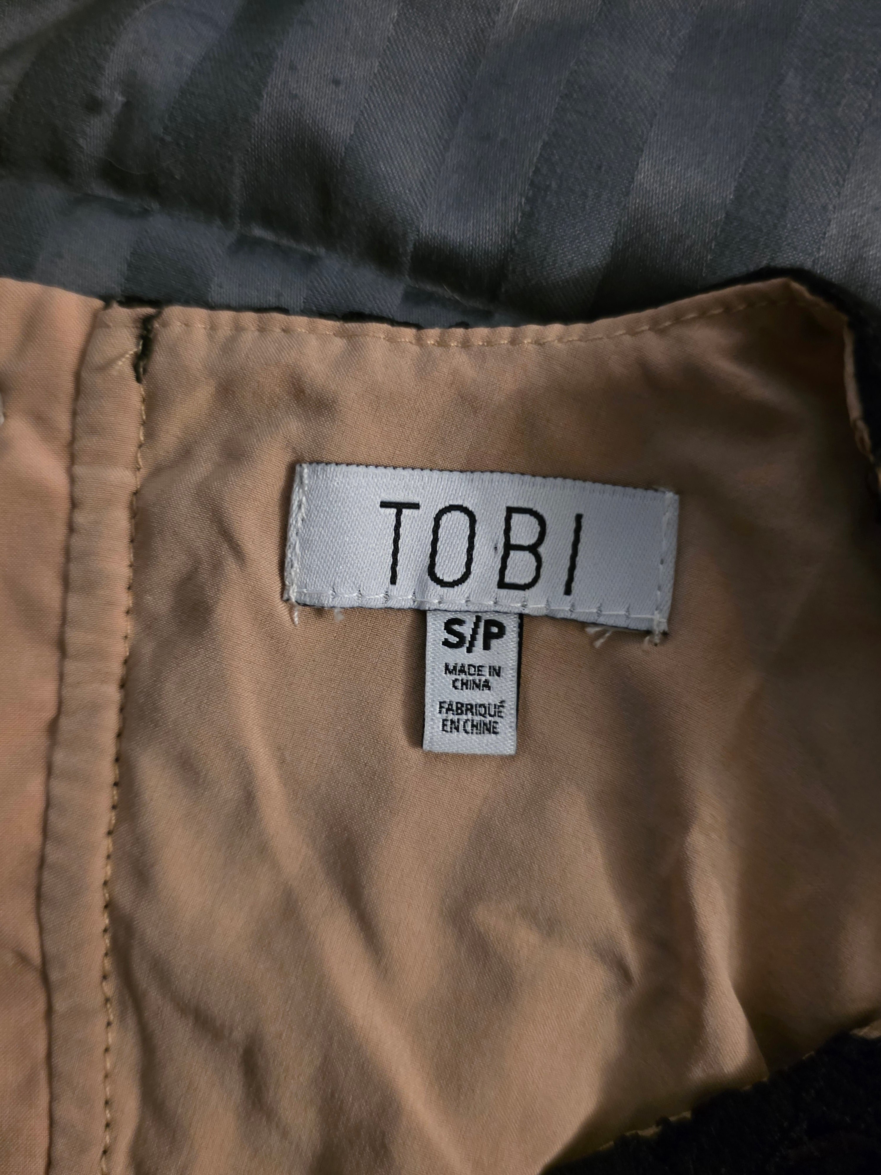 Enchanted Noir Lace Crop Blouse