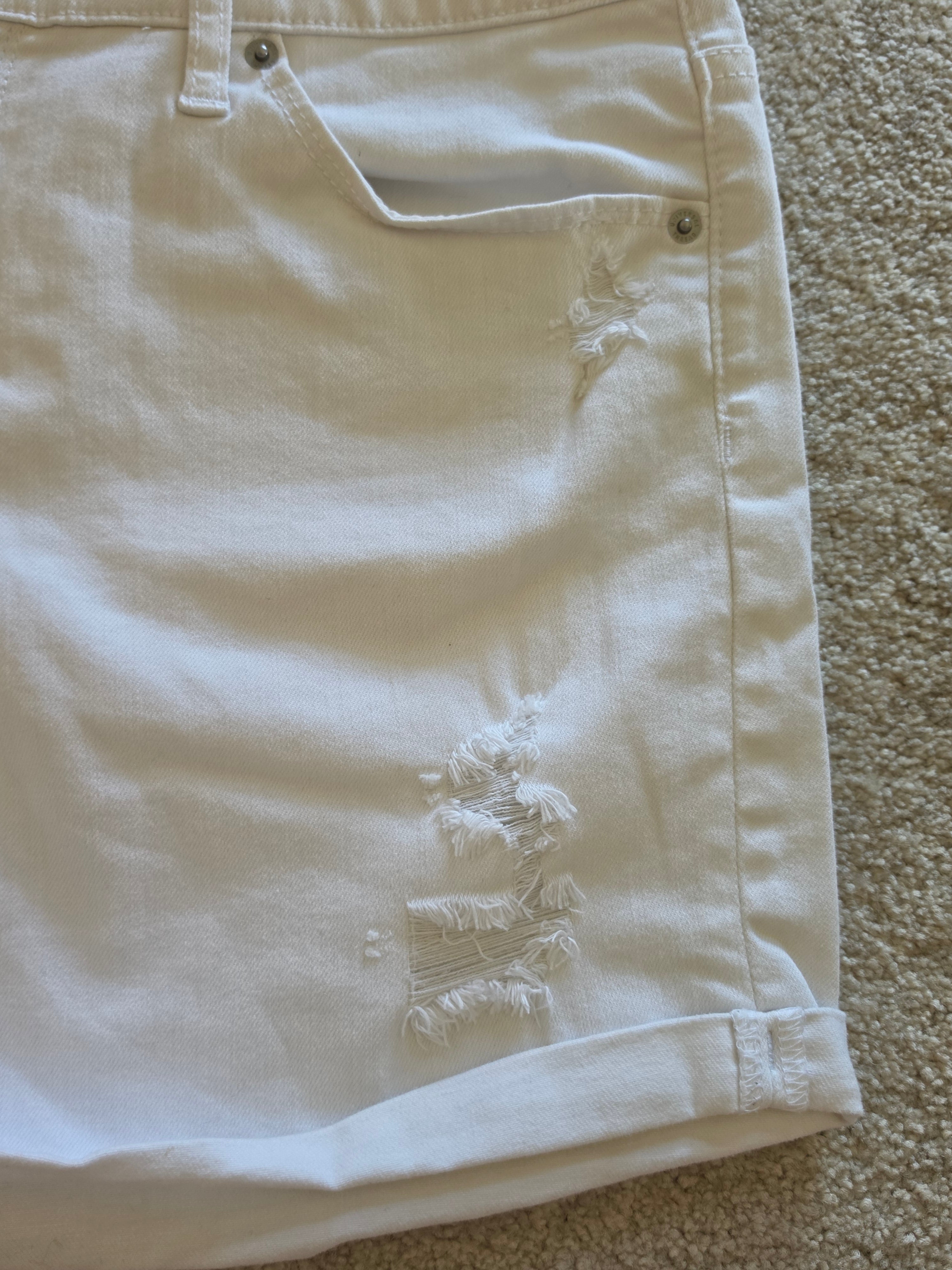 Blank Canvas — Universal Thread White Distressed Denim Shorts