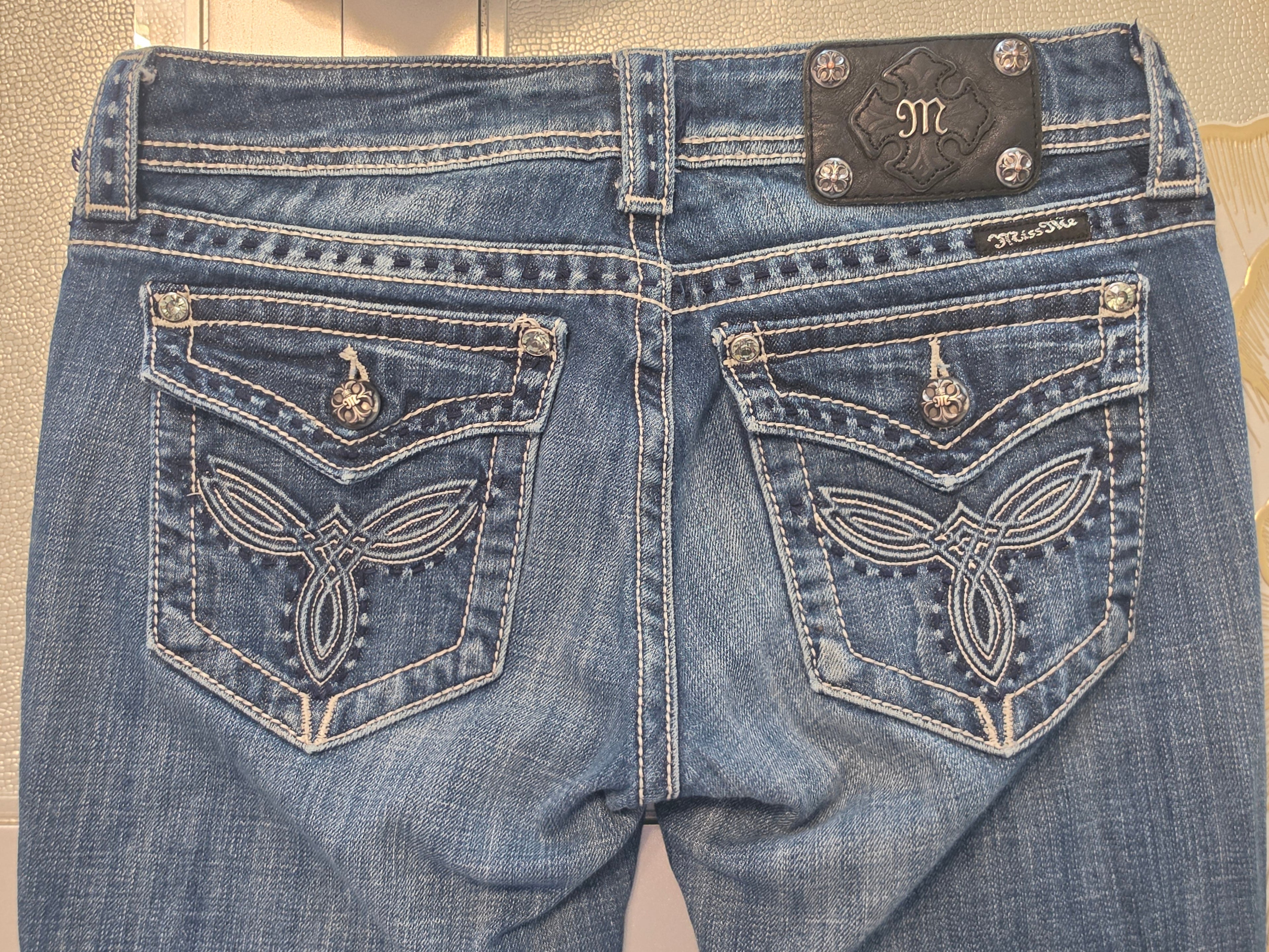 Miss Me jeans size 28 boot cut label JW530SB
