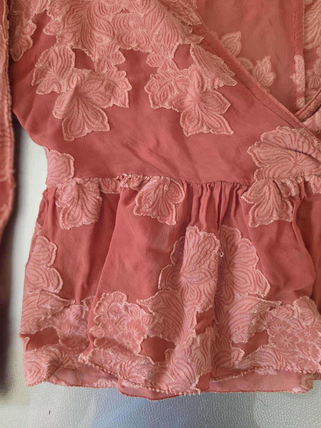 Petals Afterglow | Wilfred Coral Floral Peplum Blouse