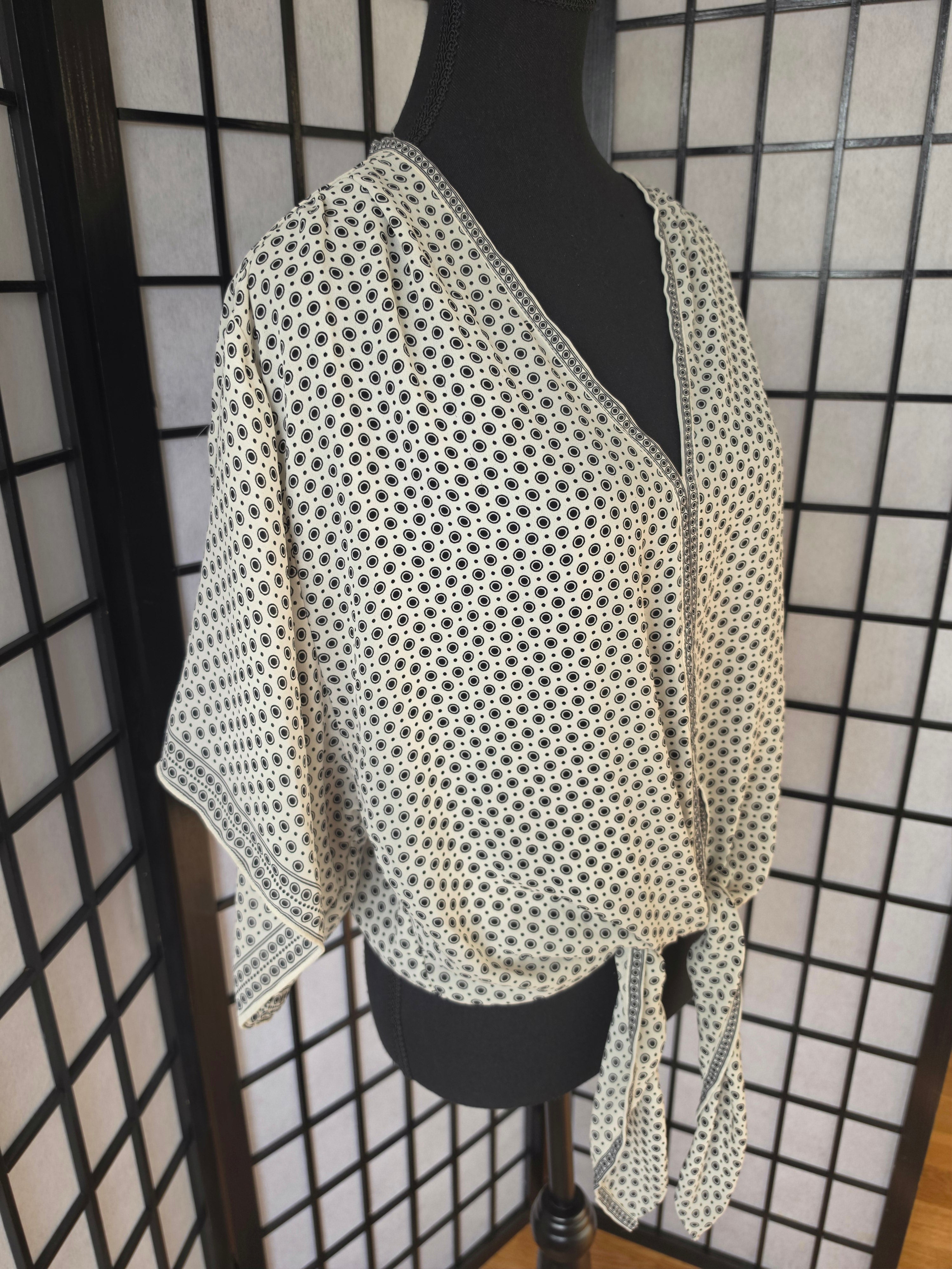 The Orbit Wrap Top – Max Studio