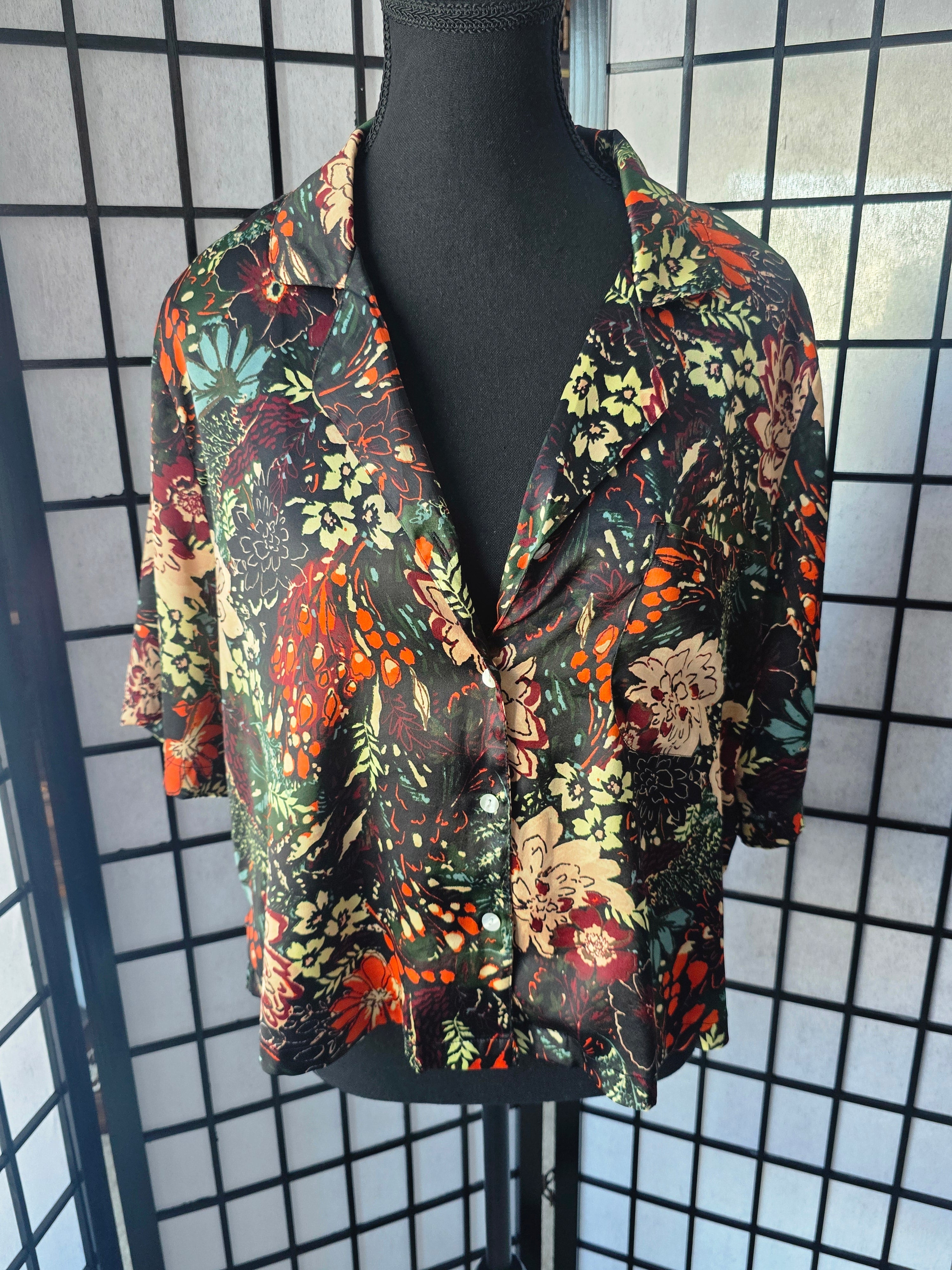 Wildly Botanical Crop Blouse
