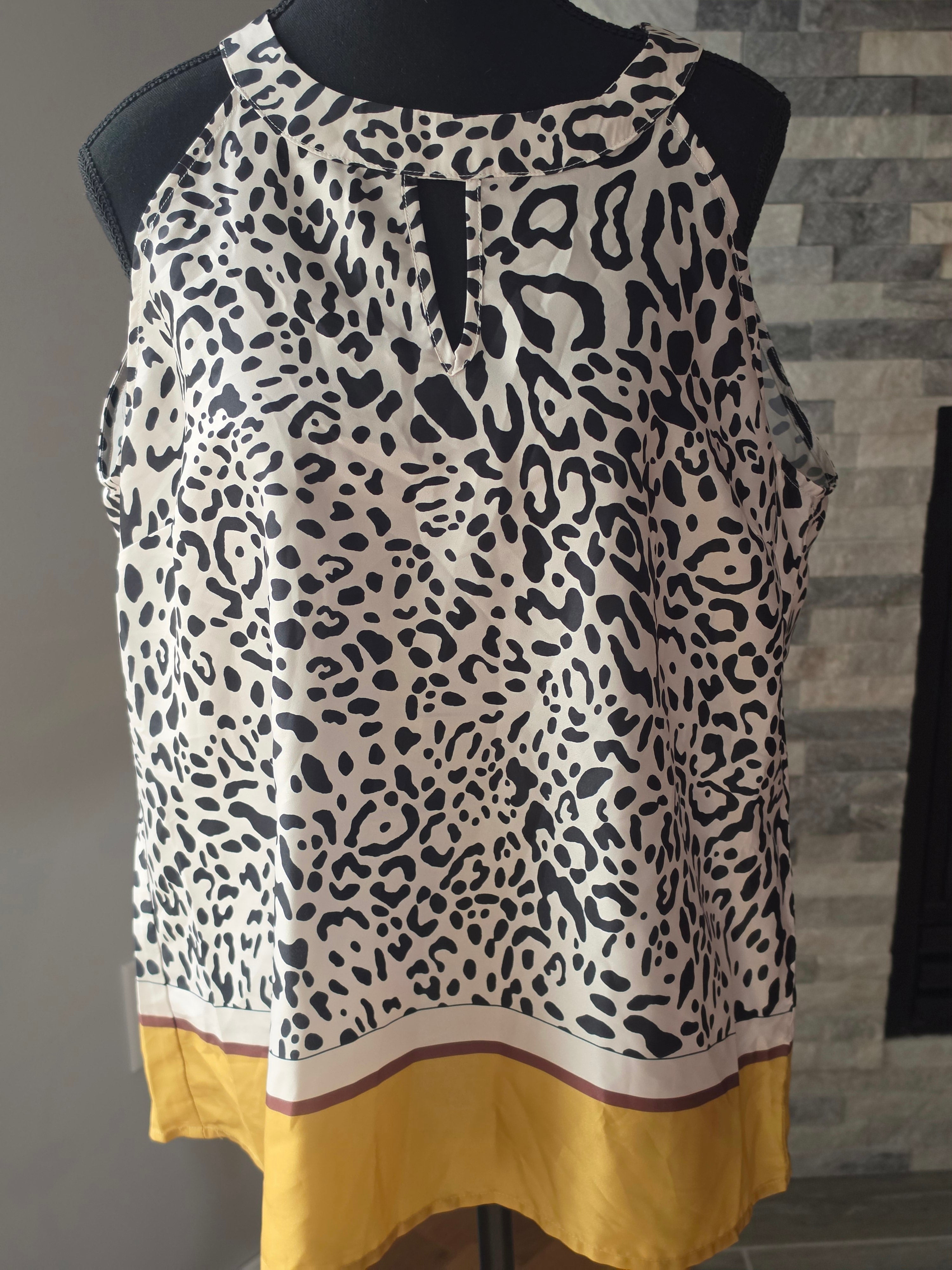 Wild Instinct Keyhole Top