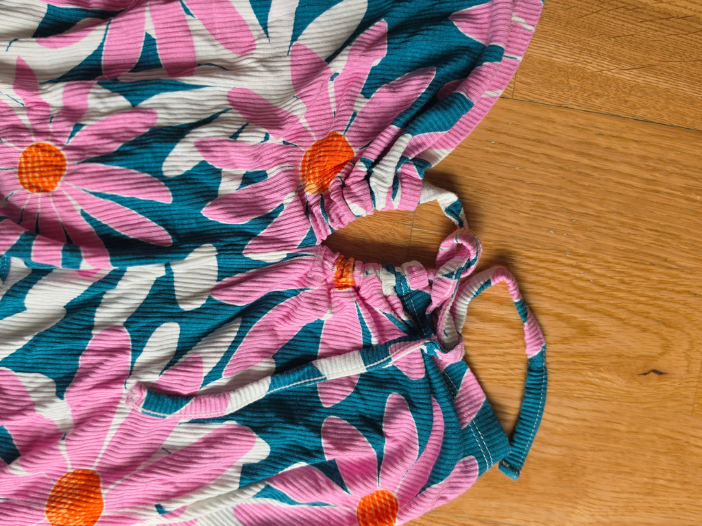Wildly Yours — Daisy Print Smocked Crop Tank
