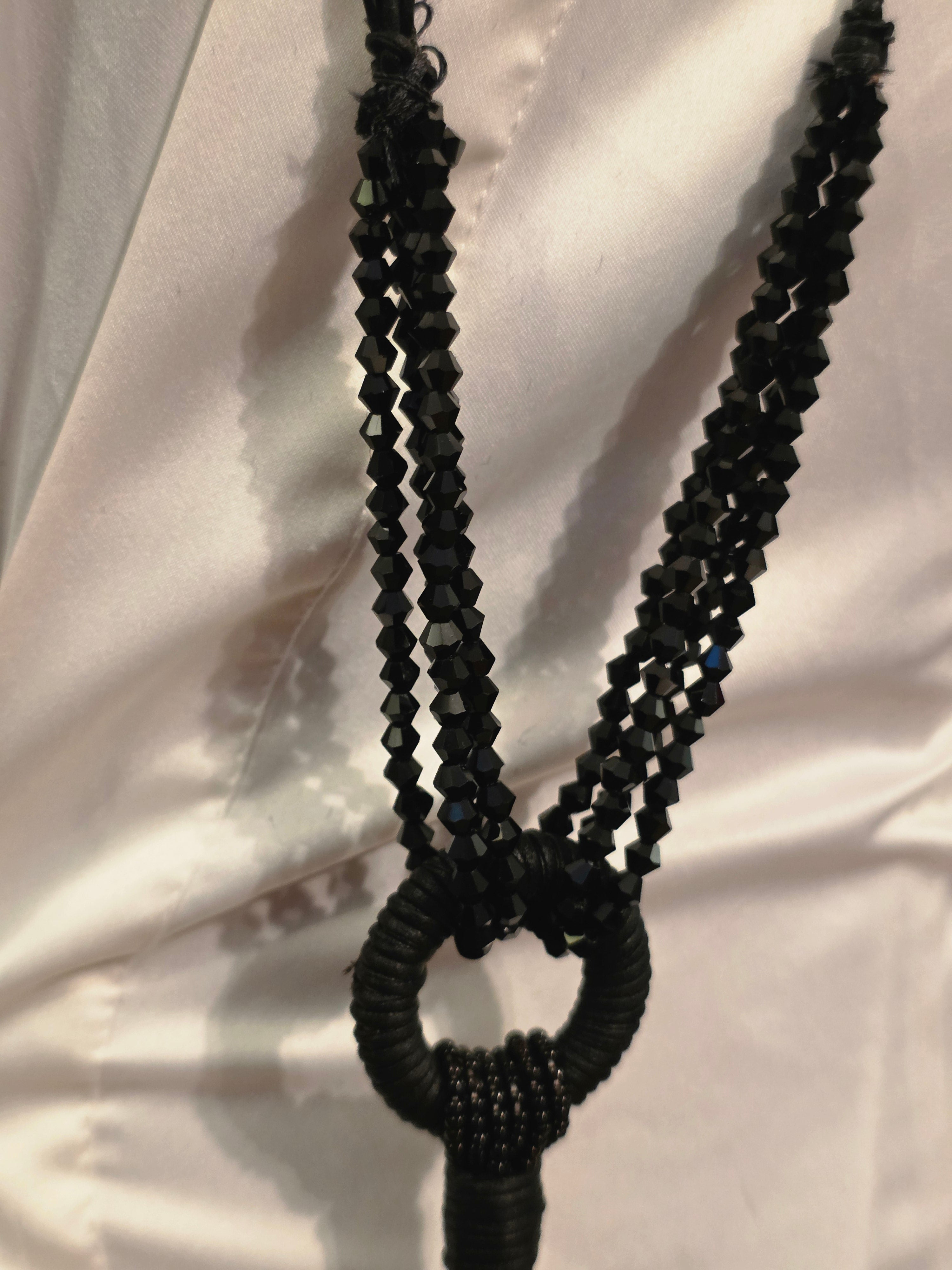 Noir Mystique Lariat Necklace