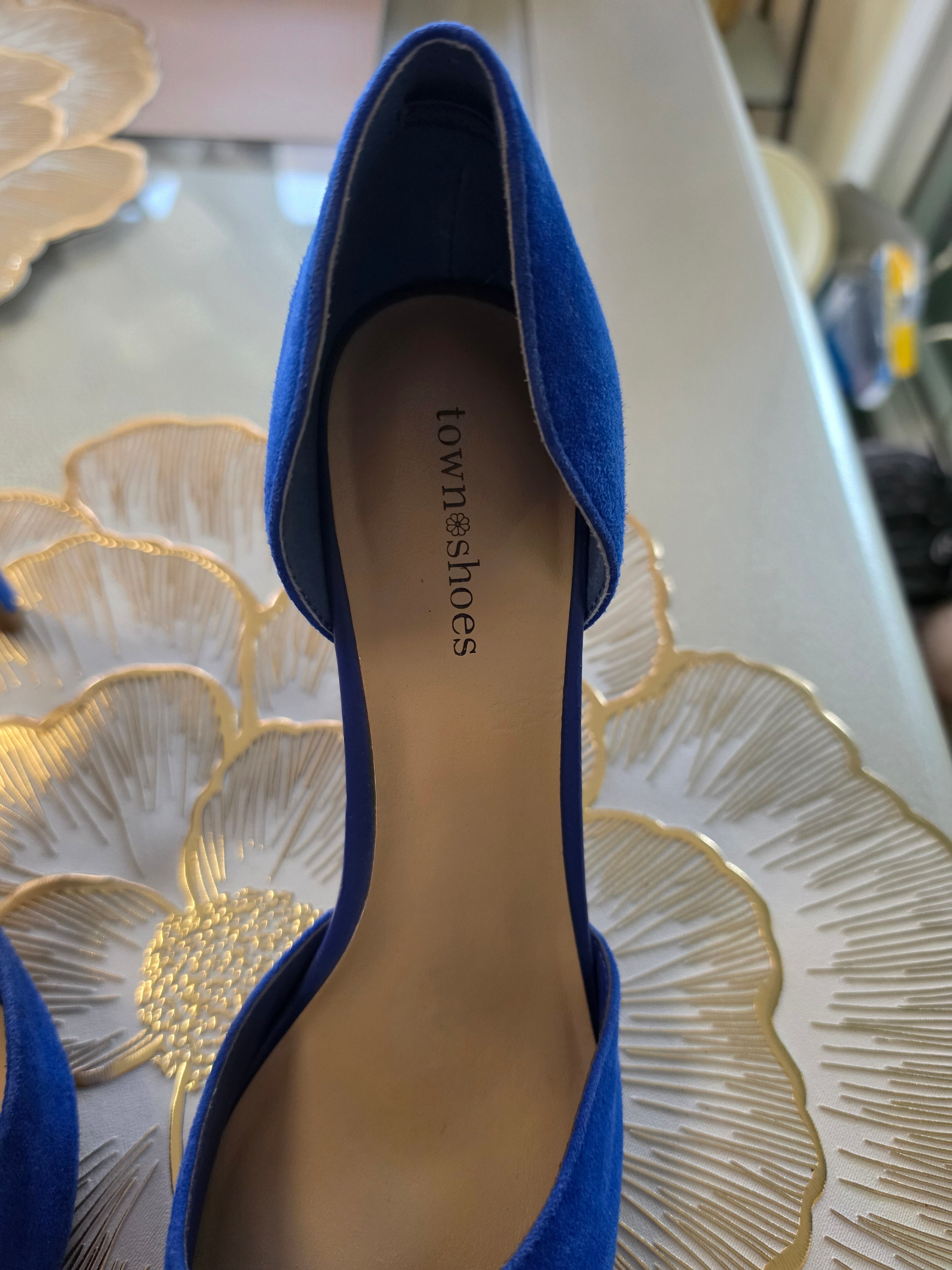 The Indigo Hour — Gomez d’Orsay Pump in Cobalt Suede