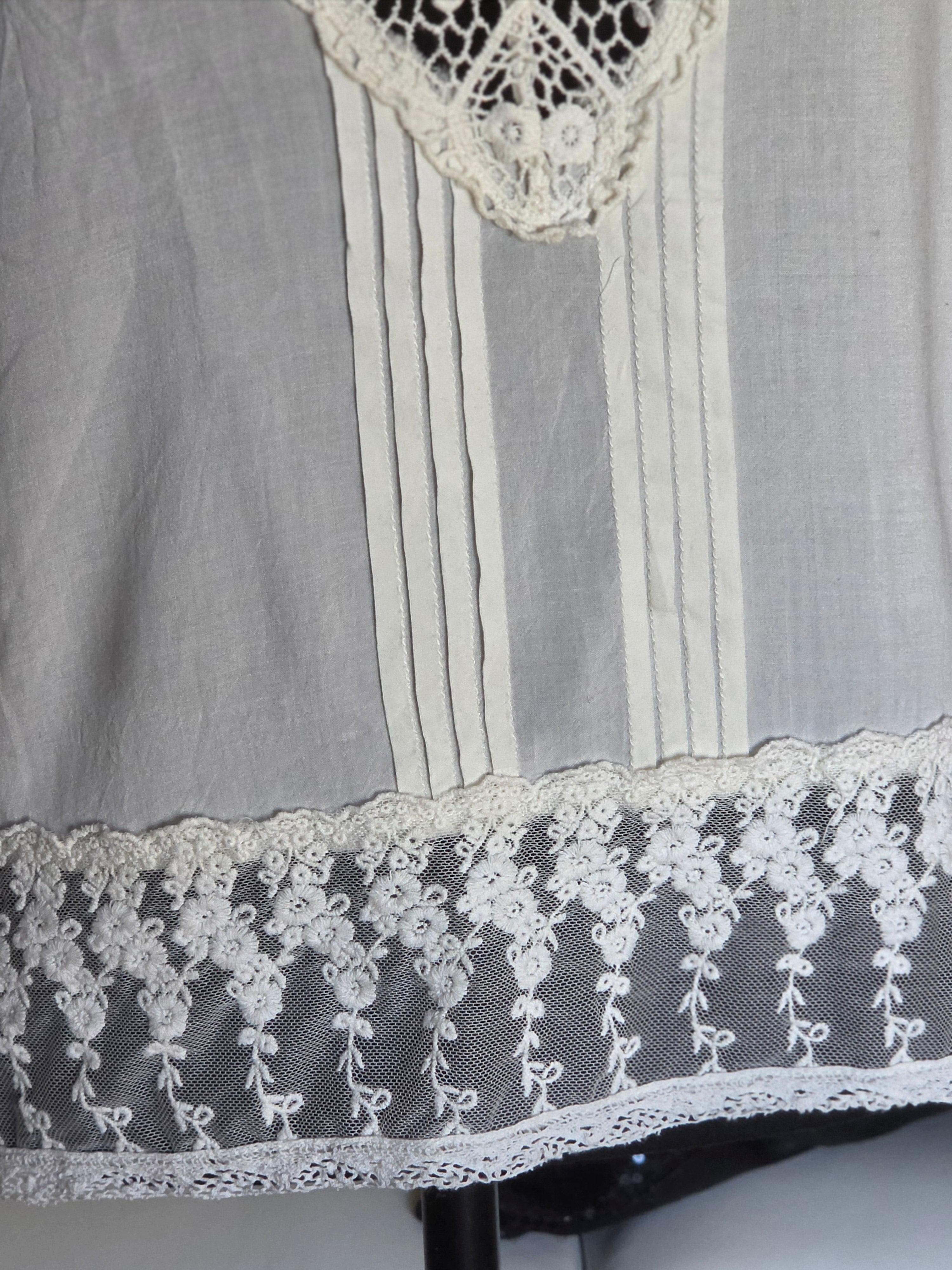 Kismet Ivory Heirloom Lace Tank — XS