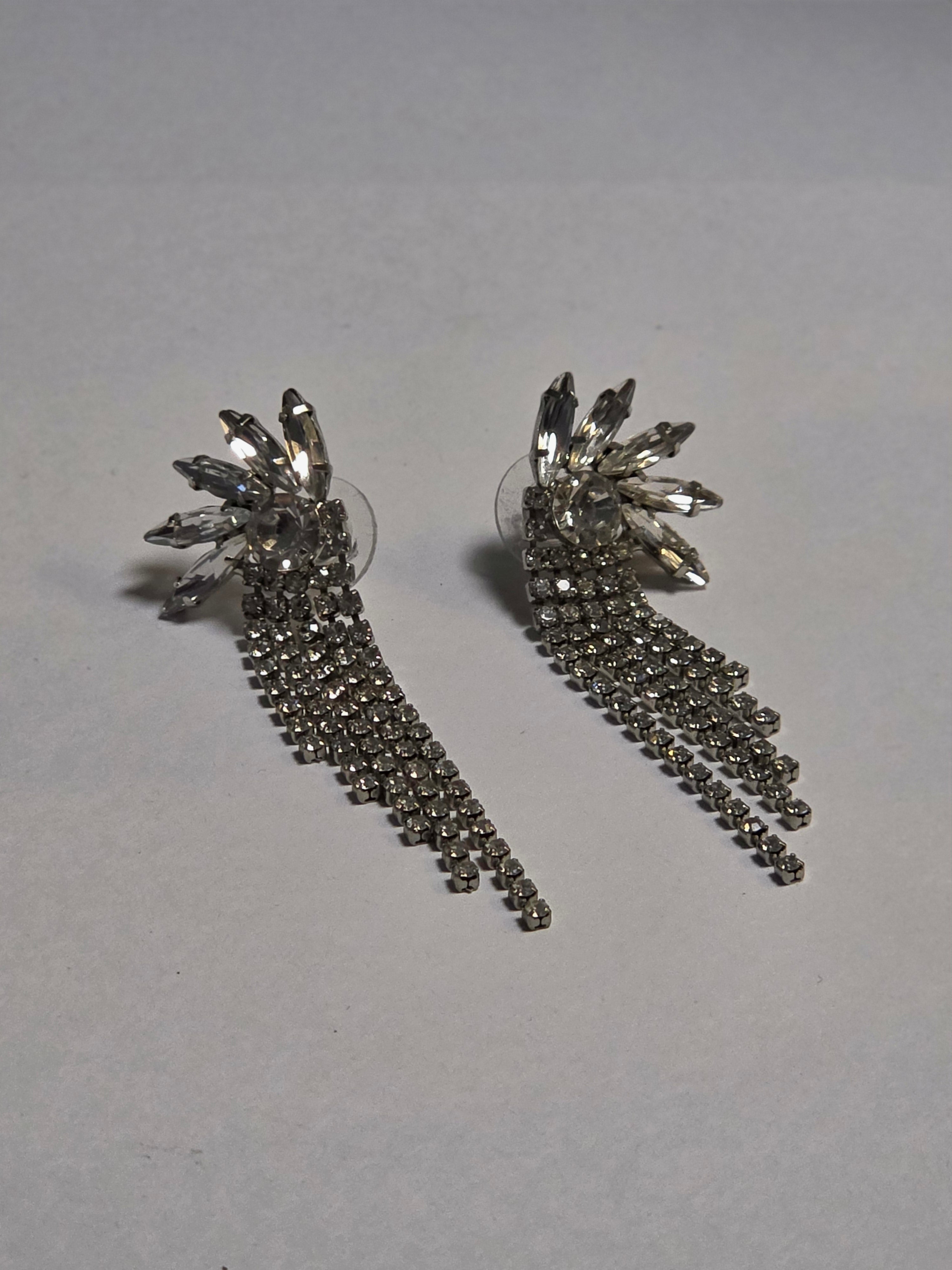 Falling Stars — Vintage Inspired Crystal Rhinestone Chandelier Earrings