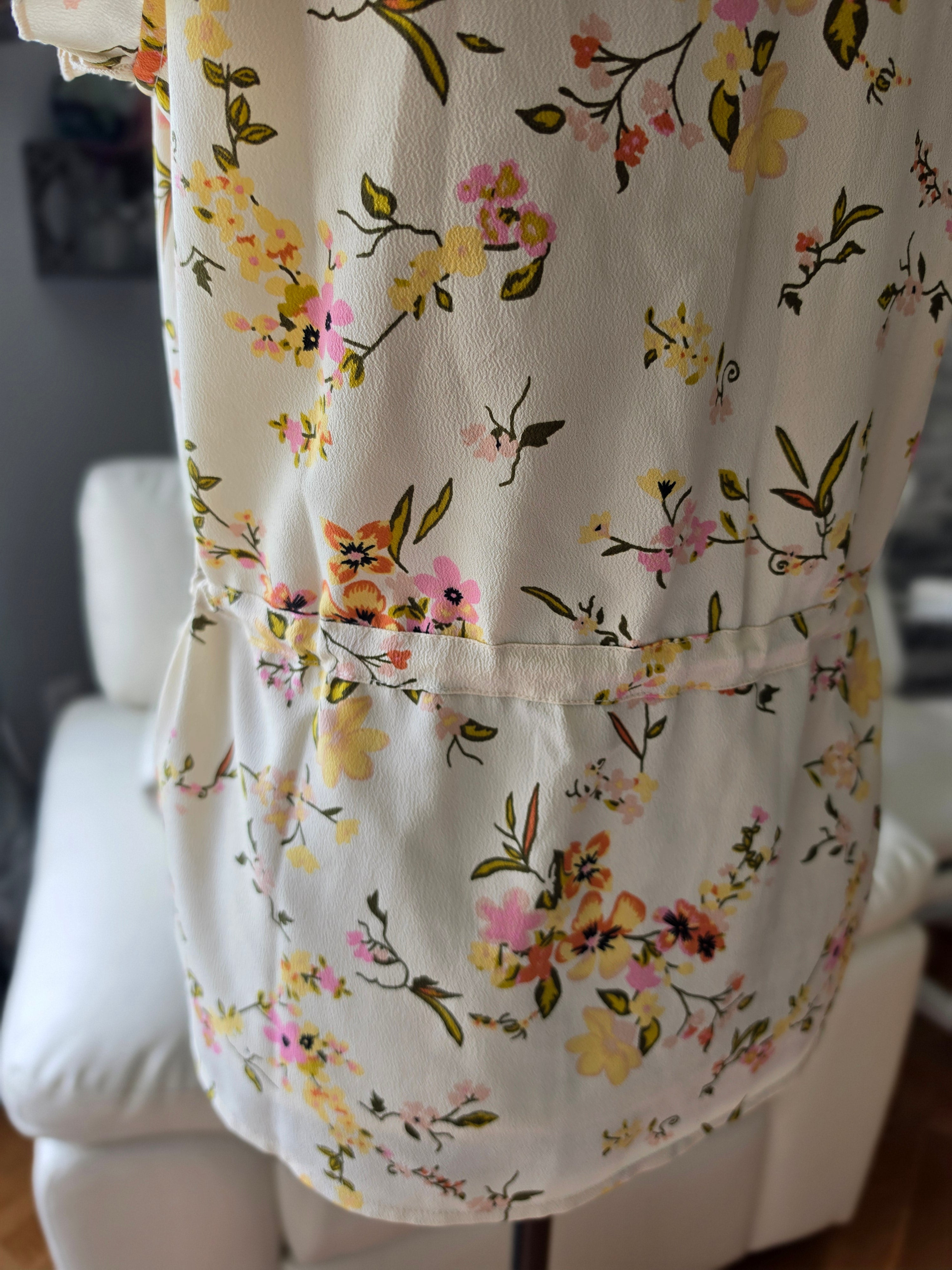 Botanical Garden Ruffle Blouse in Cream