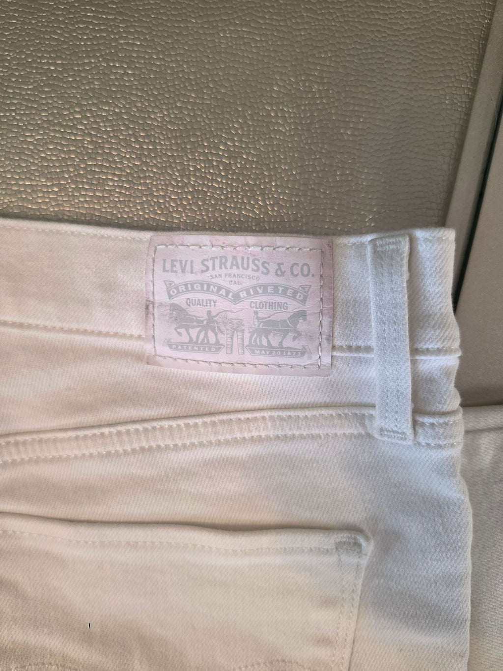 The Bright White Straight